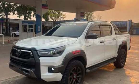 Buy Used Toyota Hiluxe Revo Other Car in Vientiane in Vientiane Province Buy Used Toyota Hiluxe Revo Other Car in Vientiane in Vientiane Province