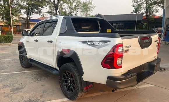 Buy Used Toyota Hiluxe Revo Other Car in Vientiane in Vientiane Province Buy Used Toyota Hiluxe Revo Other Car in Vientiane in Vientiane Province