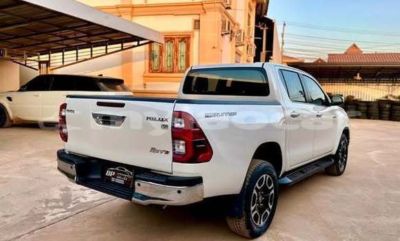 Buy Used Toyota Hiluxe Revo Other Car in Vientiane in Vientiane Province Buy Used Toyota Hiluxe Revo Other Car in Vientiane in Vientiane Province