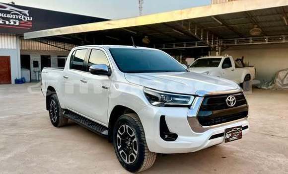 Buy Used Toyota Hiluxe Revo Other Car in Vientiane in Vientiane Province Buy Used Toyota Hiluxe Revo Other Car in Vientiane in Vientiane Province