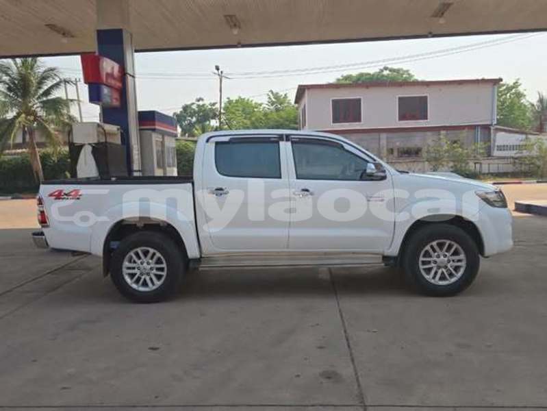 Big with watermark toyota vigo vientiane province vientiane 7342