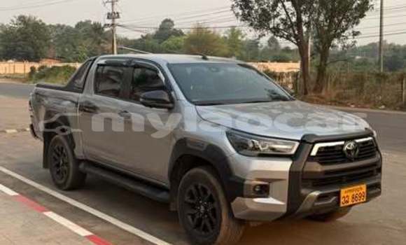 Buy Used Toyota Hiluxe Revo Other Car in Vientiane in Vientiane Province Buy Used Toyota Hiluxe Revo Other Car in Vientiane in Vientiane Province