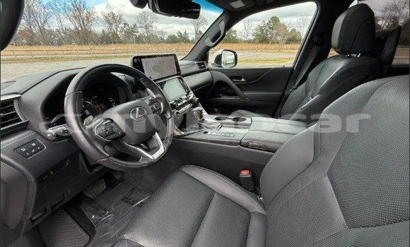 Buy Used Lexus LX White Car in Ban Houayxay in Bokeo Province Buy Used Lexus LX White Car in Ban Houayxay in Bokeo Province
