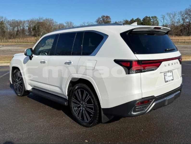 Big with watermark lexus lx bokeo province ban houayxay 7359