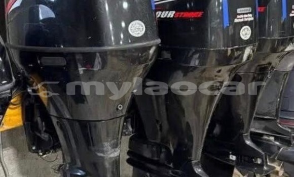 Buy Used Suzuki Jimny White Car in Vientiane in Vientiane Province Buy Used Suzuki Jimny White Car in Vientiane in Vientiane Province