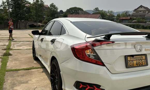 Buy Used Honda Civic White Car in Vientiane in Vientiane Province Buy Used Honda Civic White Car in Vientiane in Vientiane Province