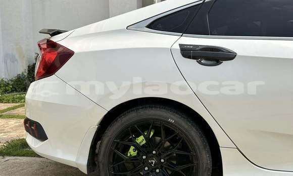 Buy Used Honda Civic White Car in Vientiane in Vientiane Province Buy Used Honda Civic White Car in Vientiane in Vientiane Province