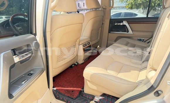 Buy Used Toyota Land Cruiser Other Car in Vientiane in Vientiane Province Buy Used Toyota Land Cruiser Other Car in Vientiane in Vientiane Province