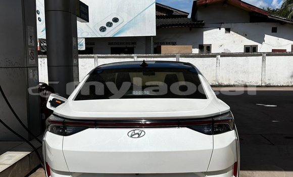 Buy Used Volkswagen Beetle White Car in Vientiane in Vientiane Province Buy Used Volkswagen Beetle White Car in Vientiane in Vientiane Province