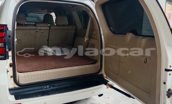 Buy Used Toyota Land Cruiser White Car in Vientiane in Vientiane Province Buy Used Toyota Land Cruiser White Car in Vientiane in Vientiane Province