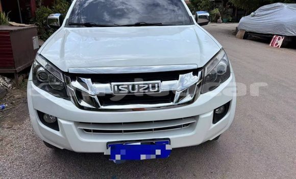 Buy Used Isuzu D–MAX White Car in Vientiane in Vientiane Province Buy Used Isuzu D–MAX White Car in Vientiane in Vientiane Province