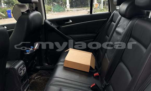 Buy Used Volkswagen Caddy White Car in Vientiane in Vientiane Province Buy Used Volkswagen Caddy White Car in Vientiane in Vientiane Province