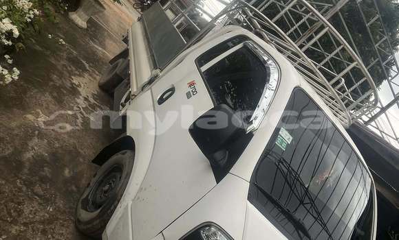 Buy Used Kia Joice White Car in Vientiane in Vientiane Province Buy Used Kia Joice White Car in Vientiane in Vientiane Province