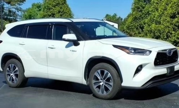 Acheter Occasion Voiture Toyota Highlander Blanc à Vientiane, Vientiane Province Acheter Occasion Voiture Toyota Highlander Blanc à Vientiane, Vientiane Province