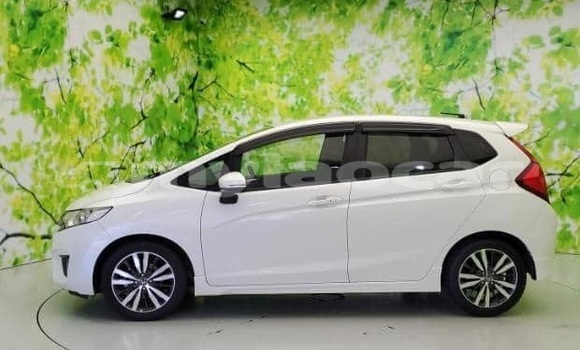 Buy Used Honda FIT White Car in Vientiane in Vientiane Province