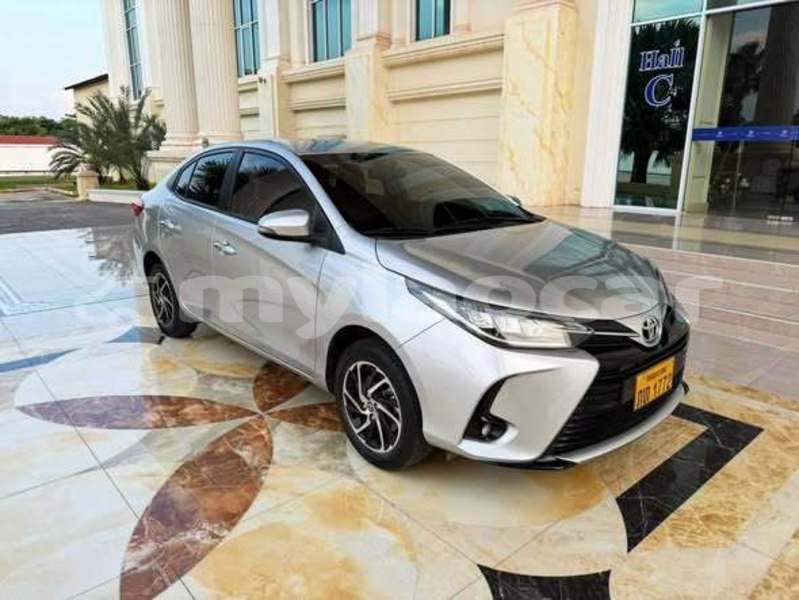 Big with watermark toyota alphard vientiane province vientiane 7404