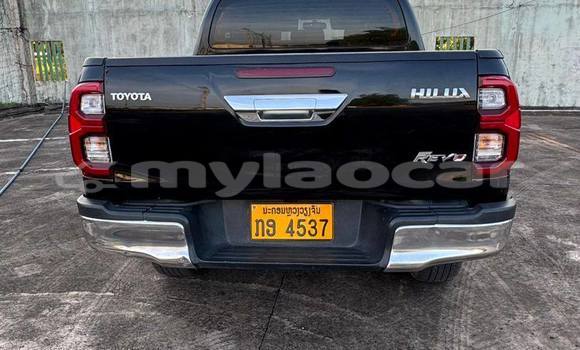 Buy Used Toyota Hiluxe Revo Black Car in Vientiane in Vientiane Province Buy Used Toyota Hiluxe Revo Black Car in Vientiane in Vientiane Province