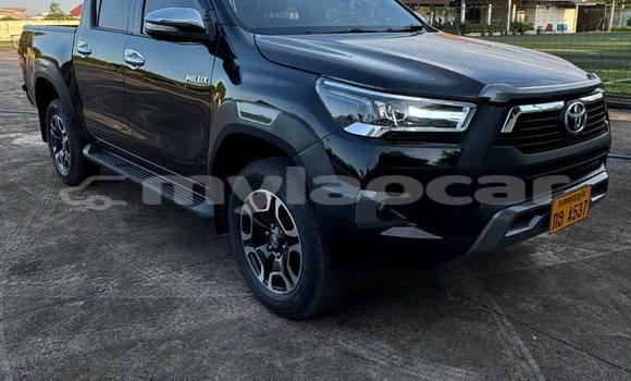 Buy Used Toyota Hiluxe Revo Black Car in Vientiane in Vientiane Province Buy Used Toyota Hiluxe Revo Black Car in Vientiane in Vientiane Province