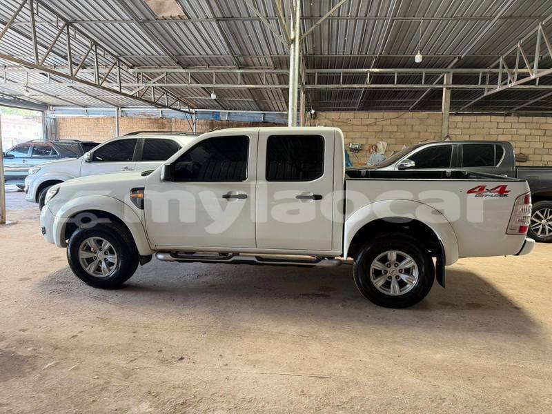 Big with watermark toyota hilux vientiane province vientiane 7413