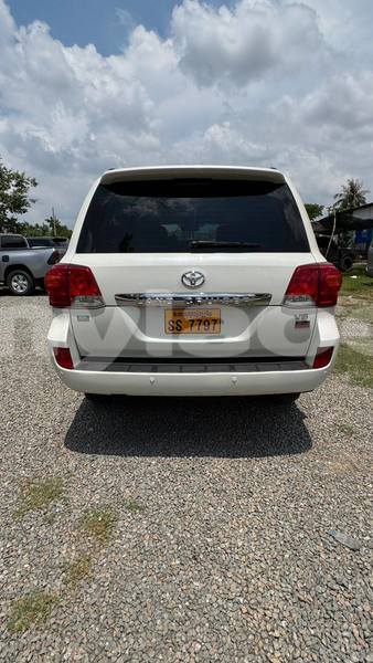 Big with watermark toyota land cruiser vientiane province vientiane 7415