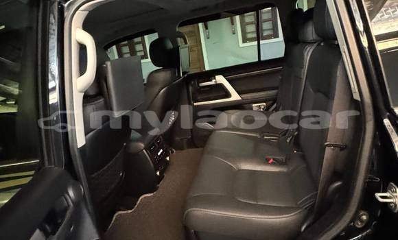 Buy Used Toyota Highlander Black Car in Vientiane in Vientiane Province Buy Used Toyota Highlander Black Car in Vientiane in Vientiane Province