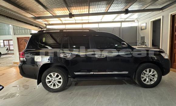Buy Used Toyota Highlander Black Car in Vientiane in Vientiane Province Buy Used Toyota Highlander Black Car in Vientiane in Vientiane Province