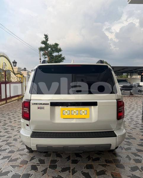 Big with watermark toyota land cruiser vientiane province vientiane 7421