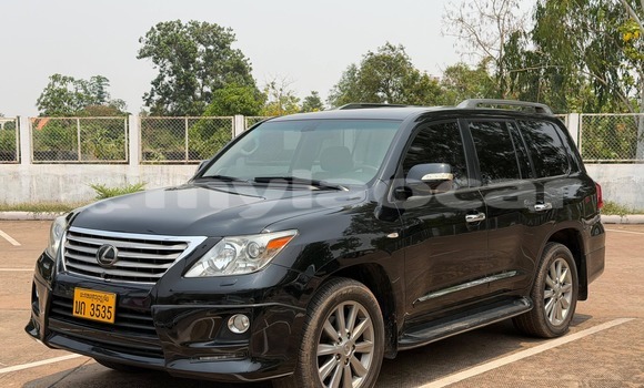 Buy Used Lexus LX 570 Black Car in Vientiane in Vientiane Province