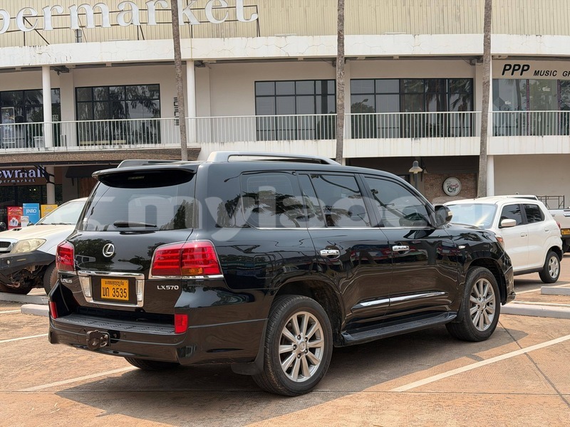 Big with watermark lexus lx 570 vientiane province vientiane 7422