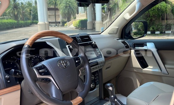 Buy Used Toyota FJ Cruiser Black Car in Vientiane in Vientiane Province Buy Used Toyota FJ Cruiser Black Car in Vientiane in Vientiane Province