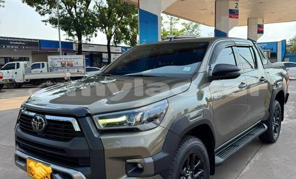 Buy Used Toyota Hiluxe Revo Other Car in Vientiane in Vientiane Province