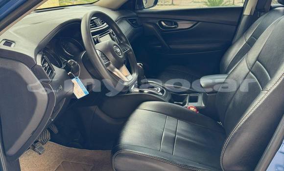 Buy Used Nissan X–Trail Blue Car in Vientiane in Vientiane Province Buy Used Nissan X–Trail Blue Car in Vientiane in Vientiane Province