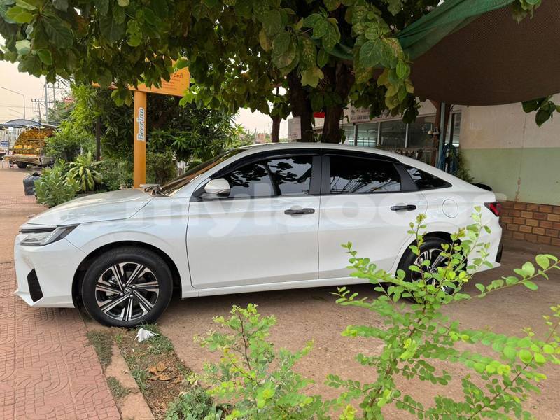 Big with watermark toyota vios vientiane province vientiane 7435