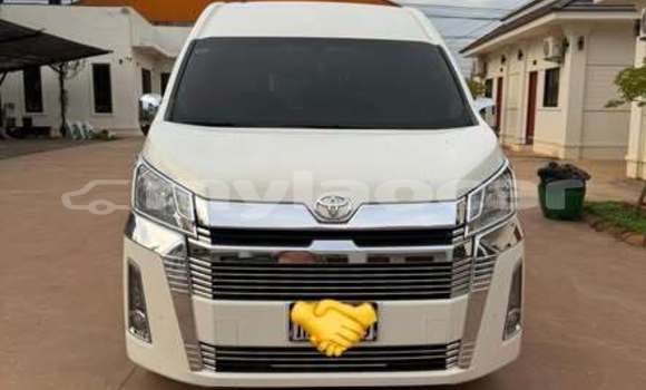 Buy Used Toyota Hiace Other Car in Attapeu in Attapeu Province Buy Used Toyota Hiace Other Car in Attapeu in Attapeu Province