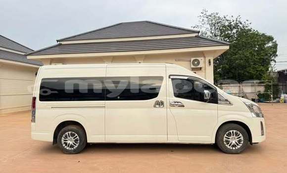 Buy Used Toyota Hiace Other Car in Attapeu in Attapeu Province Buy Used Toyota Hiace Other Car in Attapeu in Attapeu Province
