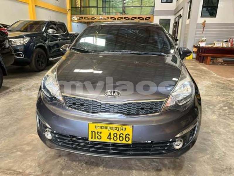 Big with watermark kia carens attapeu province import dubai 7444