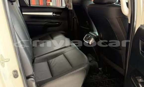 Buy Used Toyota Hiluxe Revo Other Car in Vientiane in Vientiane Province Buy Used Toyota Hiluxe Revo Other Car in Vientiane in Vientiane Province