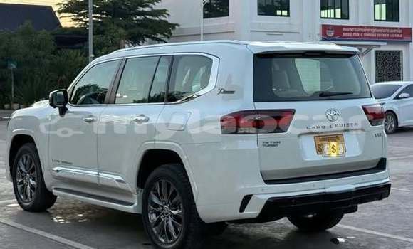 Buy Used Toyota Land Cruiser Prado Other Car in Vientiane in Vientiane Province Buy Used Toyota Land Cruiser Prado Other Car in Vientiane in Vientiane Province