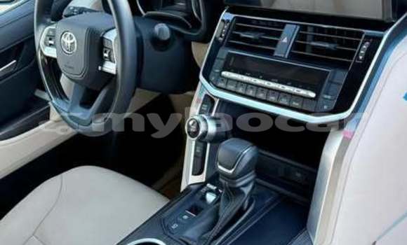Buy Used Toyota Land Cruiser Prado Other Car in Vientiane in Vientiane Province Buy Used Toyota Land Cruiser Prado Other Car in Vientiane in Vientiane Province