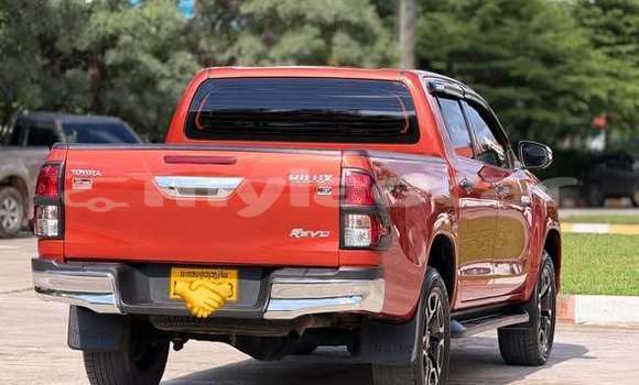 Acheter Occasion Voiture Toyota Hiluxe Revo Autre à Vientiane, Vientiane Province Acheter Occasion Voiture Toyota Hiluxe Revo Autre à Vientiane, Vientiane Province