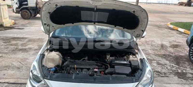 Big with watermark toyota allion vientiane province vientiane 7472