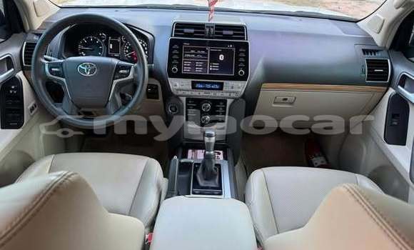 Buy Used Toyota Prado White Car in Vientiane in Vientiane Province Buy Used Toyota Prado White Car in Vientiane in Vientiane Province