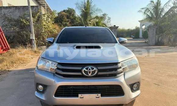 Buy Used Toyota Hiluxe Revo Other Car in Vientiane in Vientiane Province Buy Used Toyota Hiluxe Revo Other Car in Vientiane in Vientiane Province