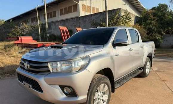 Buy Used Toyota Hiluxe Revo Other Car in Vientiane in Vientiane Province Buy Used Toyota Hiluxe Revo Other Car in Vientiane in Vientiane Province
