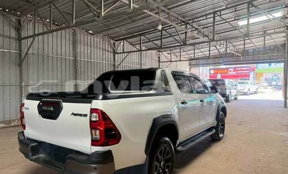 Buy Used Toyota Hiluxe Revo Other Car in Vientiane in Vientiane Province Buy Used Toyota Hiluxe Revo Other Car in Vientiane in Vientiane Province