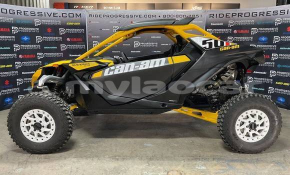 Acheter Neuf Moto Yamaha TMAX Noir à Luang Namtha, Luang Namtha Province Acheter Neuf Moto Yamaha TMAX Noir à Luang Namtha, Luang Namtha Province