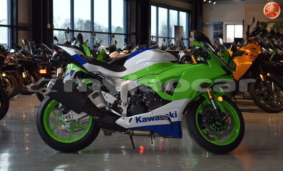 Acheter Neuf Moto Yamaha TMAX Noir à Luang Namtha, Luang Namtha Province Acheter Neuf Moto Yamaha TMAX Noir à Luang Namtha, Luang Namtha Province