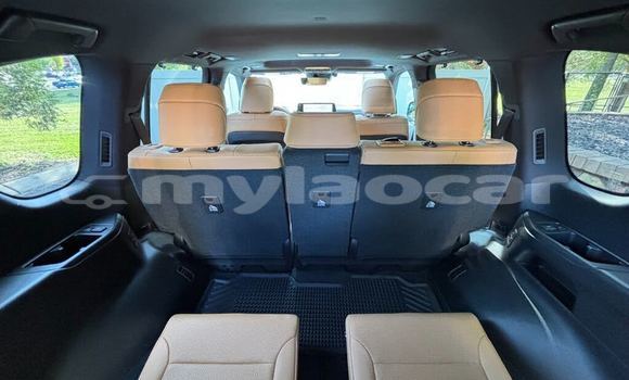 Buy Used Lexus LX White Car in Attapeu in Attapeu Province Buy Used Lexus LX White Car in Attapeu in Attapeu Province