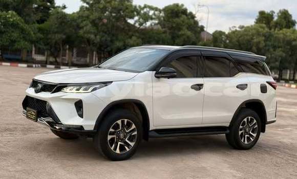 Buy Used Toyota Fortuner Other Car in Vientiane in Vientiane Province Buy Used Toyota Fortuner Other Car in Vientiane in Vientiane Province