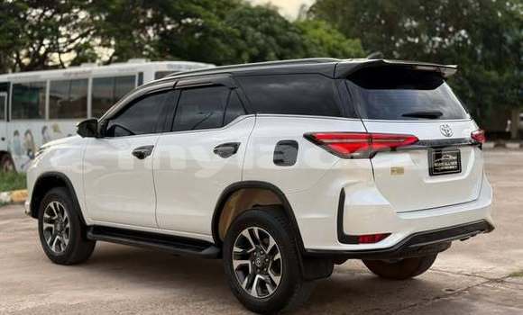 Buy Used Toyota Fortuner Other Car in Vientiane in Vientiane Province Buy Used Toyota Fortuner Other Car in Vientiane in Vientiane Province